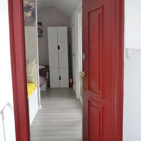 Apartment Low Cost Sun Terrace Lisbon