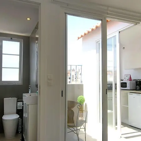 Low Cost Sun Terrace Lisboa